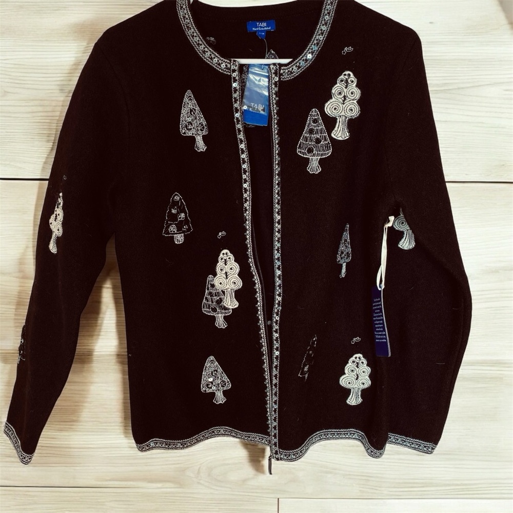 Tabi wool Sweater with Zipper and hand embellished Festive Design